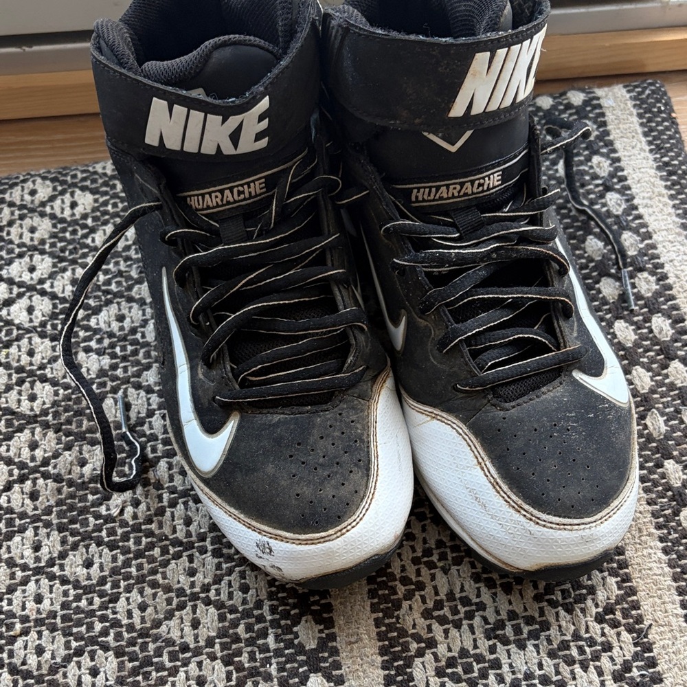 Nike Huarache Kids Black and White High-Top Baseball Cleats